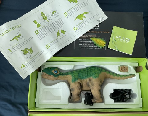 Pleo ugobe dinosaur - pleo,