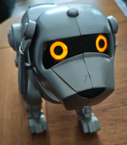 Teknno teksta robotic pet - teknno,