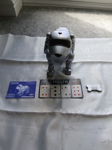 Teksta robot dog - dog, tricks